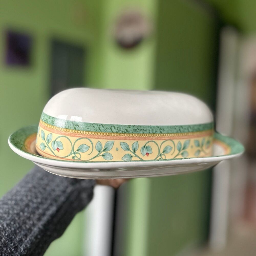 VTG French Quarter Dainty Ceramic Pfaltzgraff Kitchen Butter Dish With Lid - Picture 5 of 11